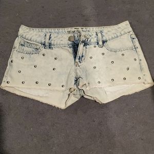 Decree shorts